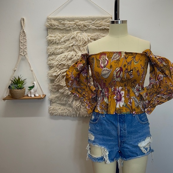 Anthropologie smocked Sweetheart Blouse Yellow Motif (consistently Apply) - Picture 3 of 15